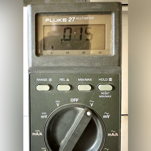 Vintage Fluke 27 Portable Handheld Digital Analog Pocket Size Rugged Multimeter - Picture 5 of 15